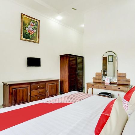 Super Oyo 3261 Hotel Ratu Denpasar Exteriér fotografie