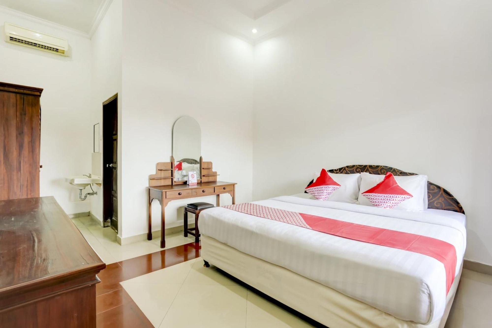 Super Oyo 3261 Hotel Ratu Denpasar Exteriér fotografie