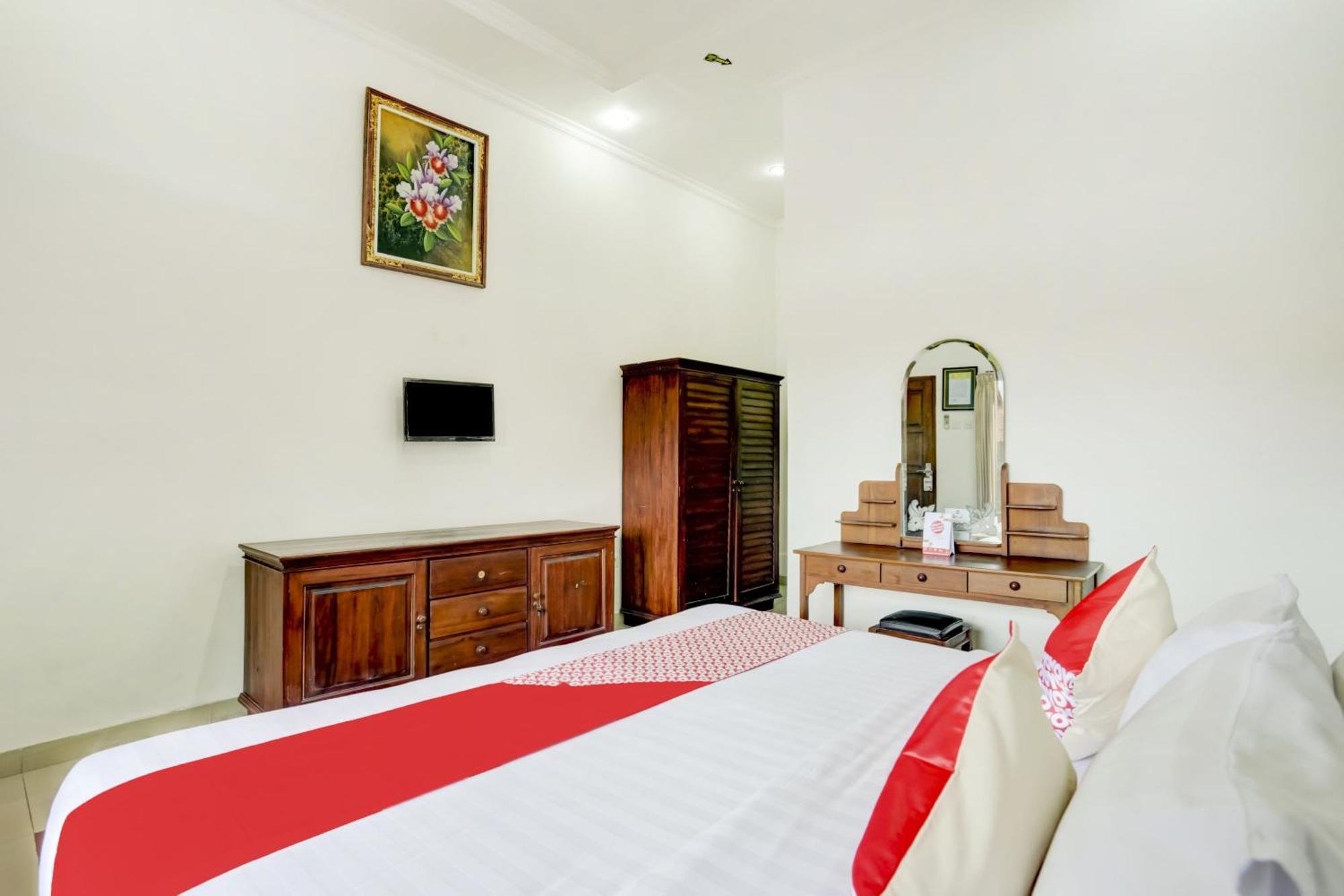 Super Oyo 3261 Hotel Ratu Denpasar Exteriér fotografie