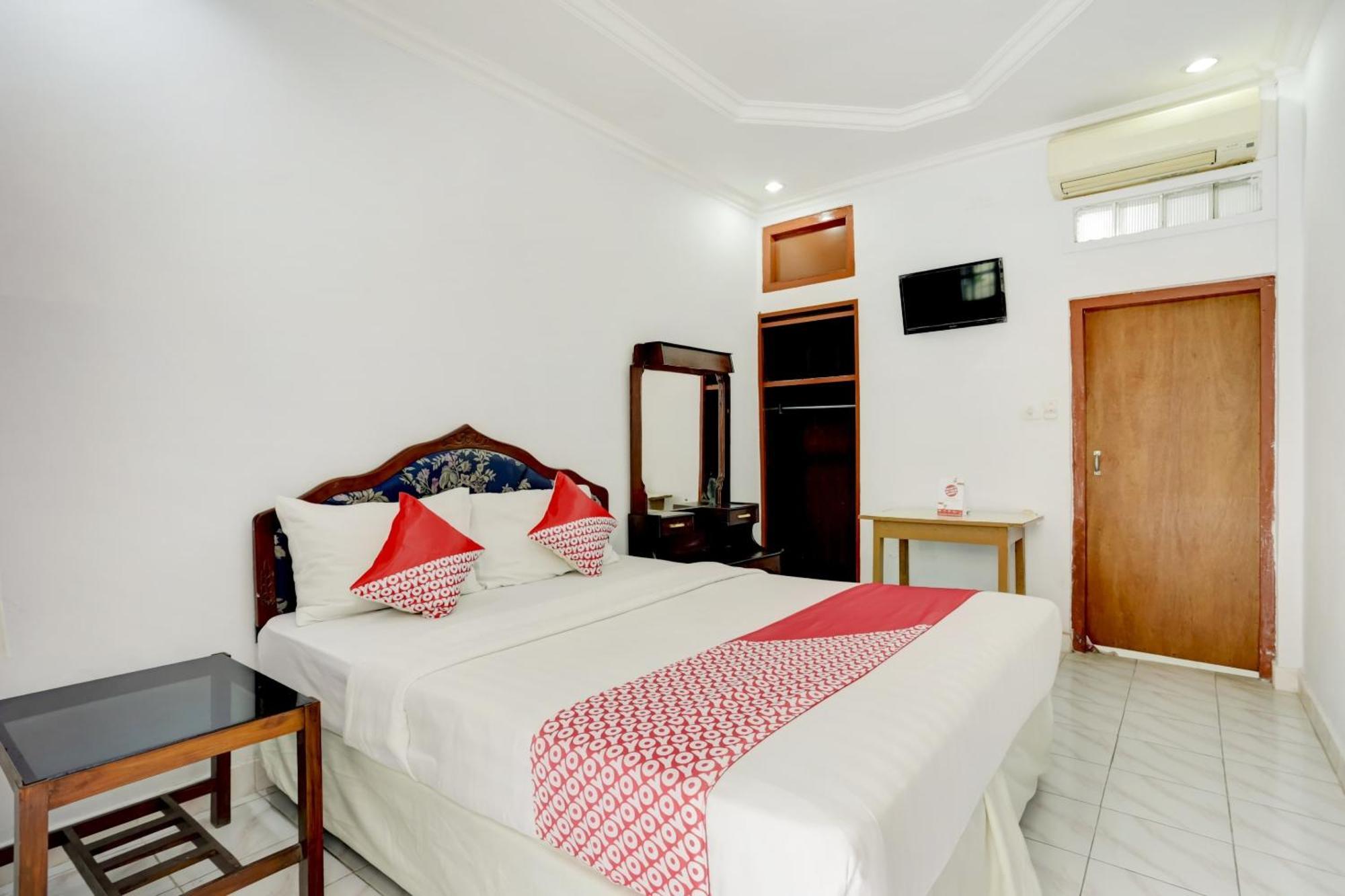 Super Oyo 3261 Hotel Ratu Denpasar Exteriér fotografie