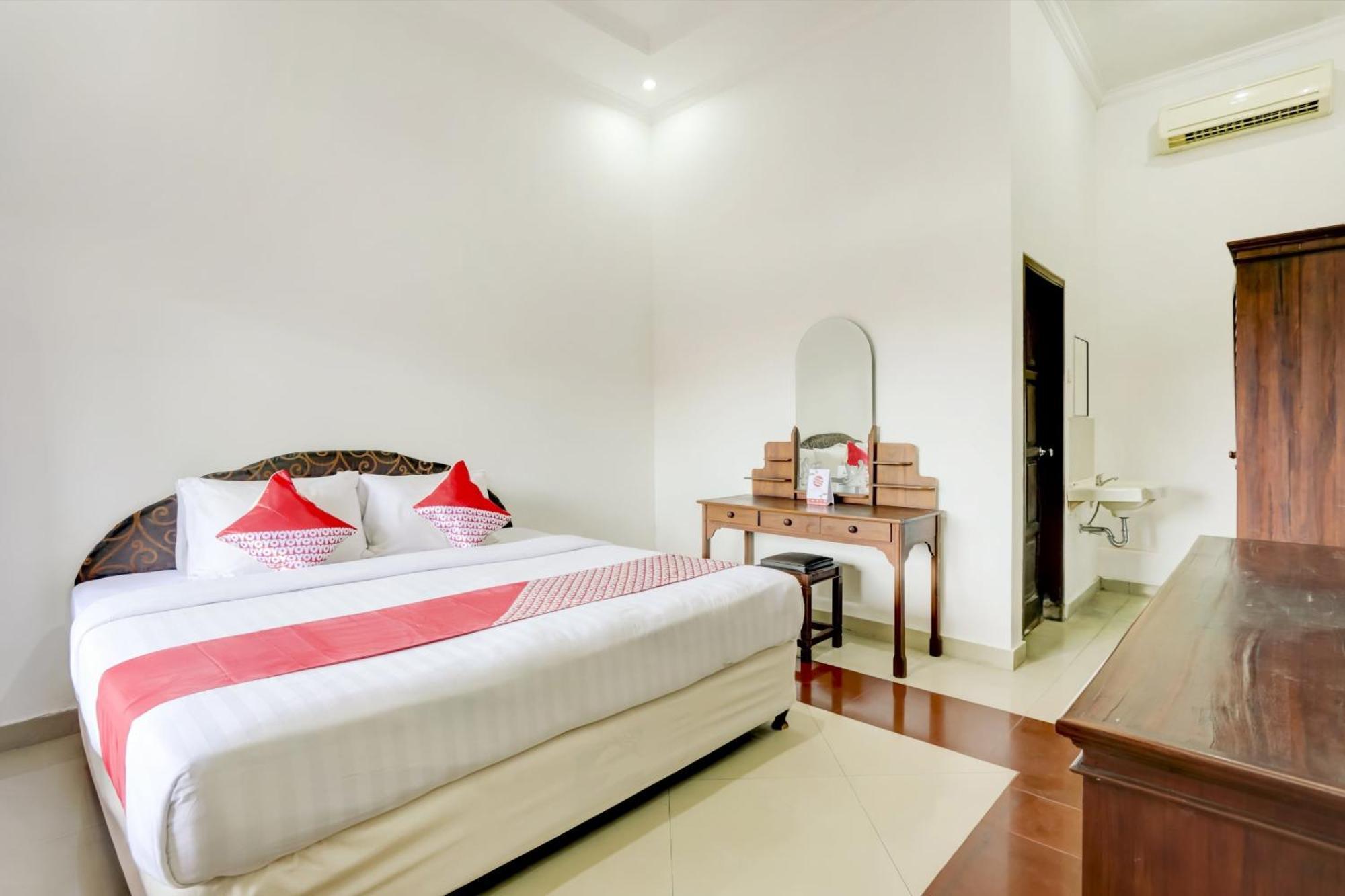 Super Oyo 3261 Hotel Ratu Denpasar Exteriér fotografie