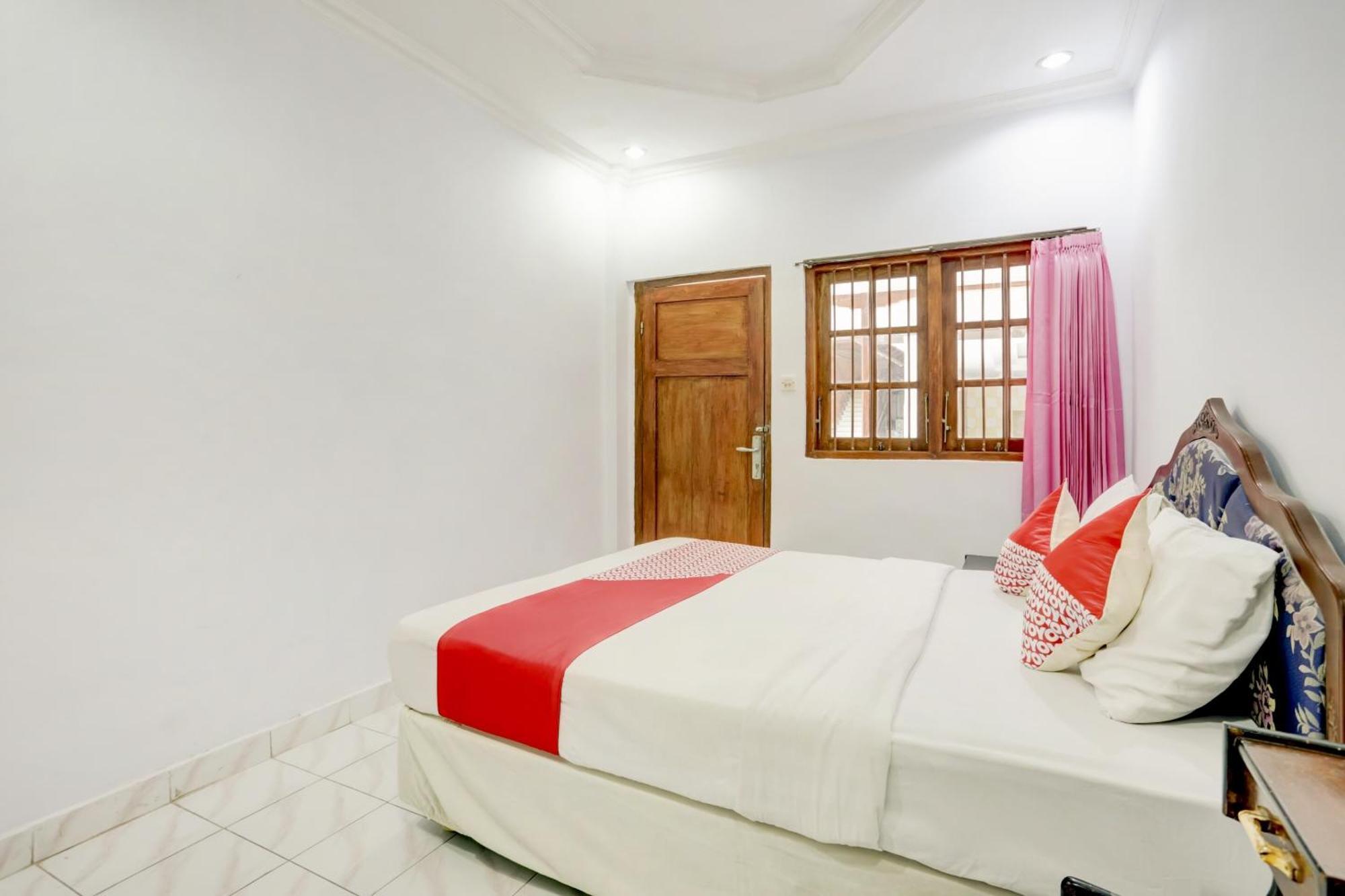 Super Oyo 3261 Hotel Ratu Denpasar Exteriér fotografie