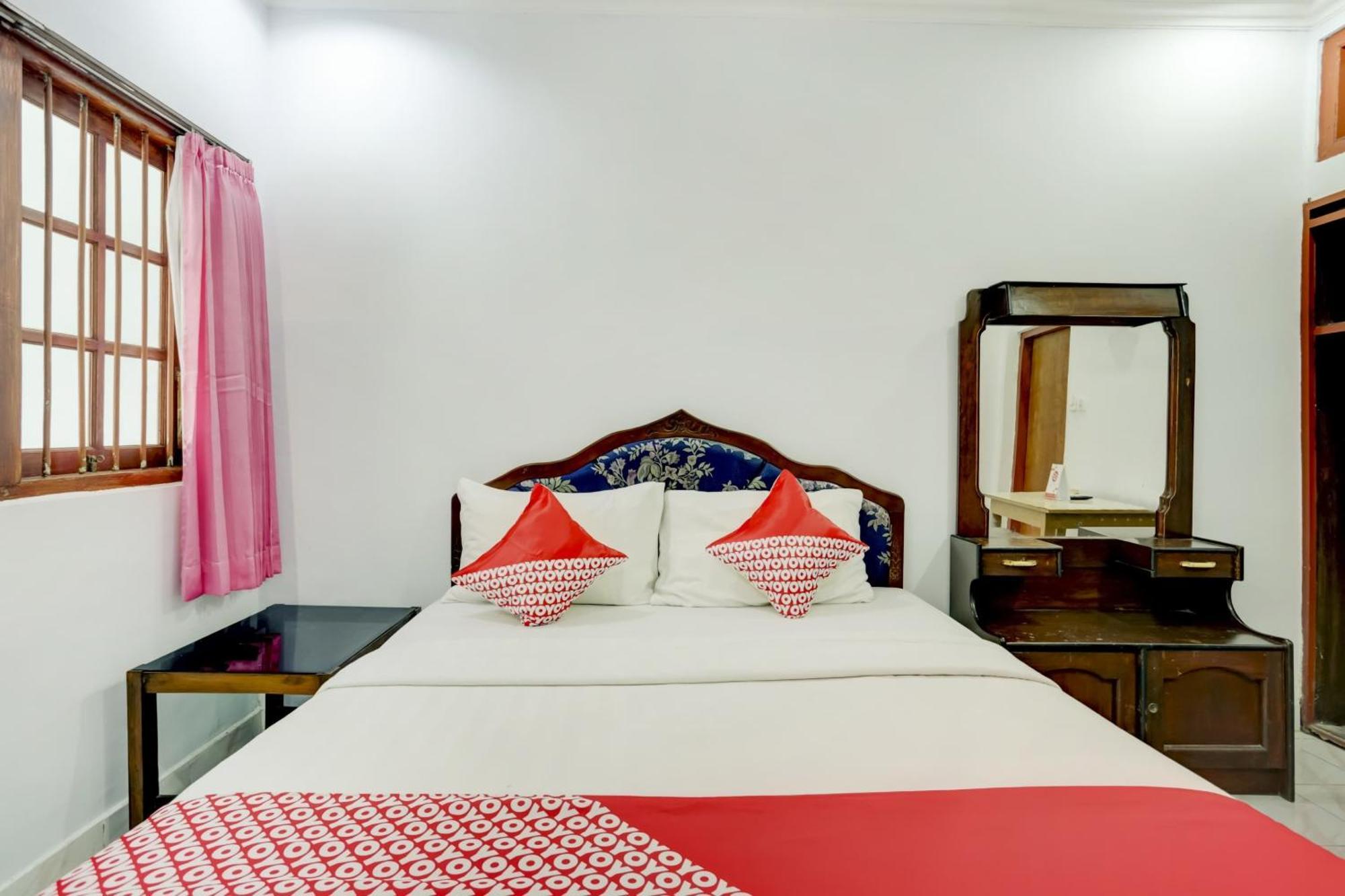 Super Oyo 3261 Hotel Ratu Denpasar Exteriér fotografie